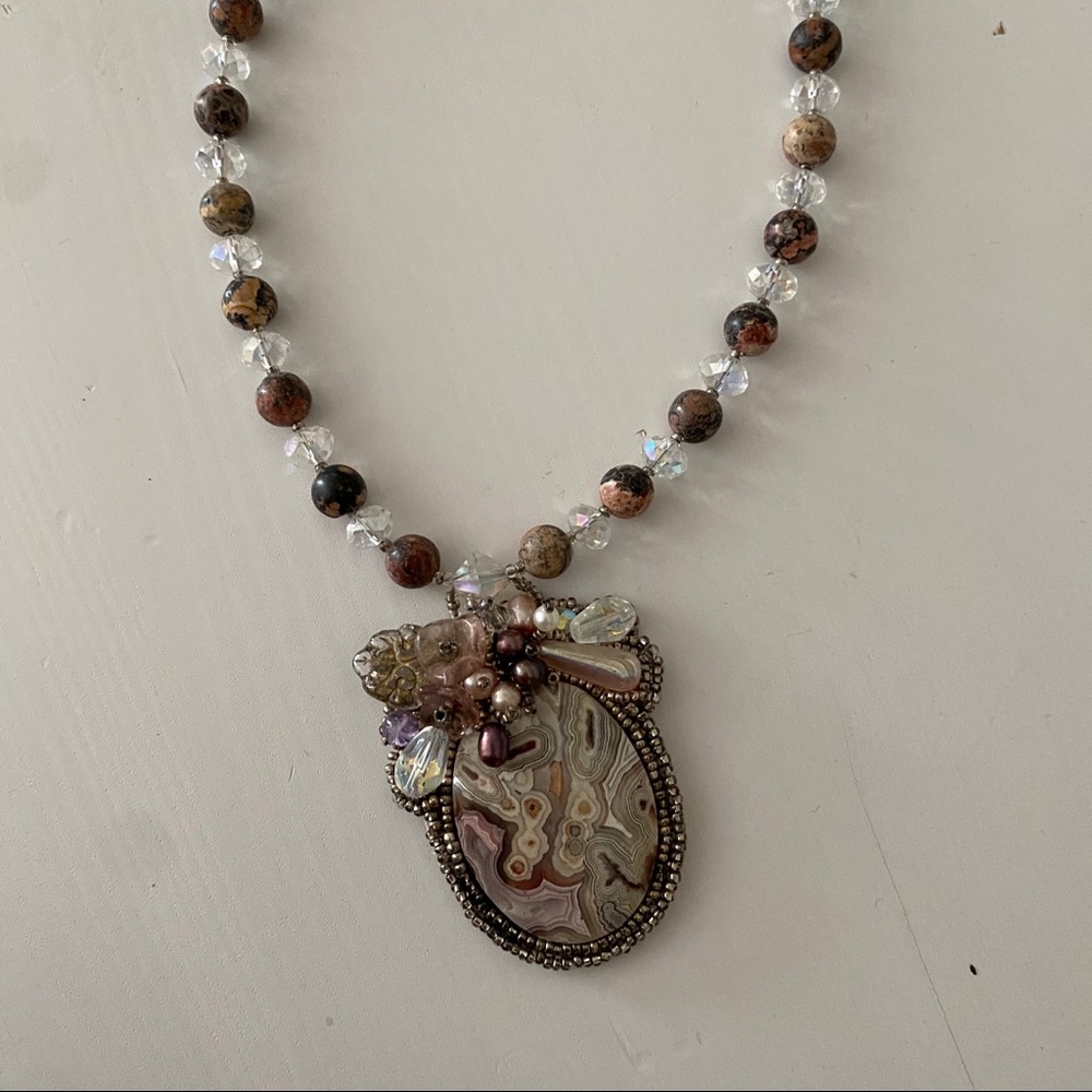 Pendant necklace